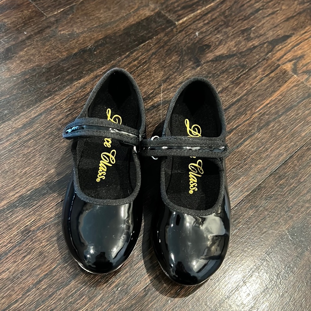 Girls tap shoes
